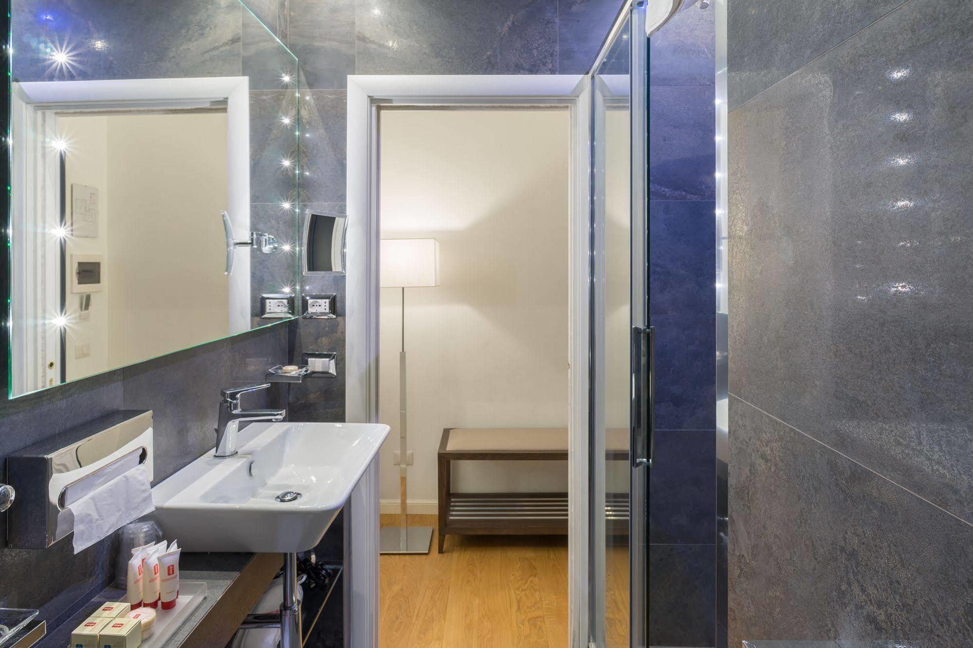 Les Diamants Spanish Steps Suite Рим Экстерьер фото