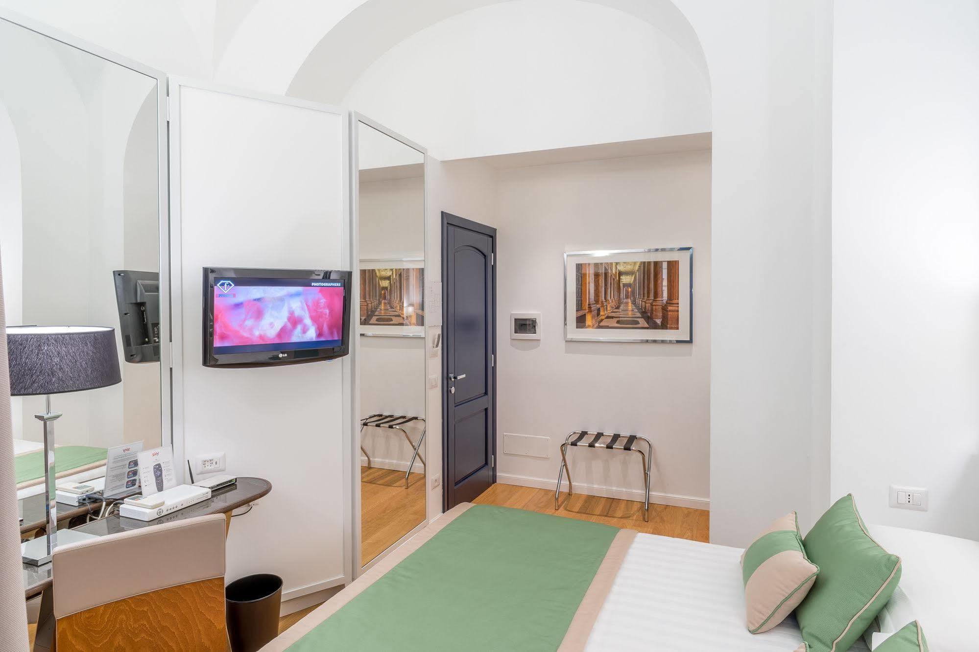 Les Diamants Spanish Steps Suite Рим Экстерьер фото