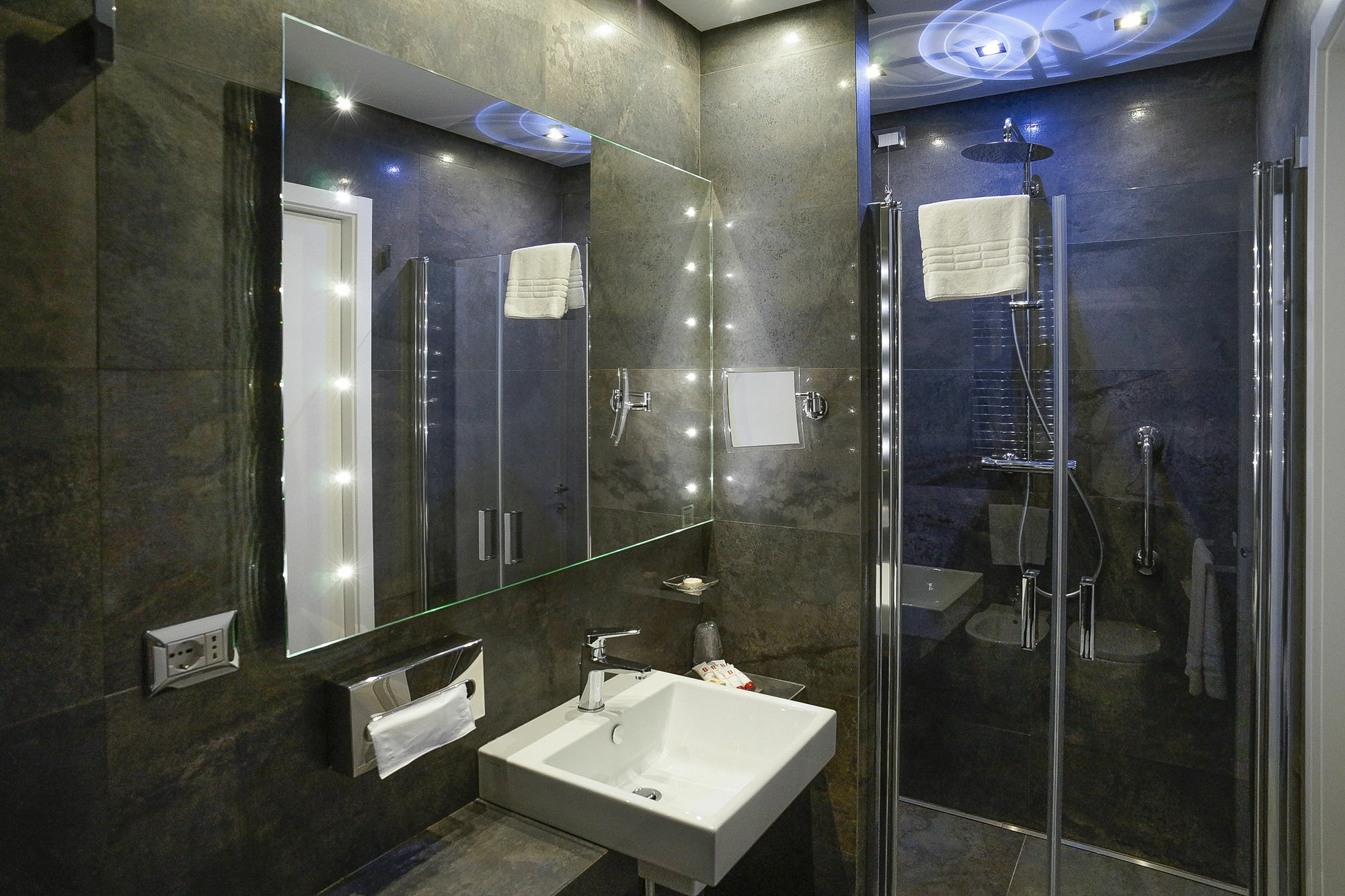 Les Diamants Spanish Steps Suite Рим Экстерьер фото